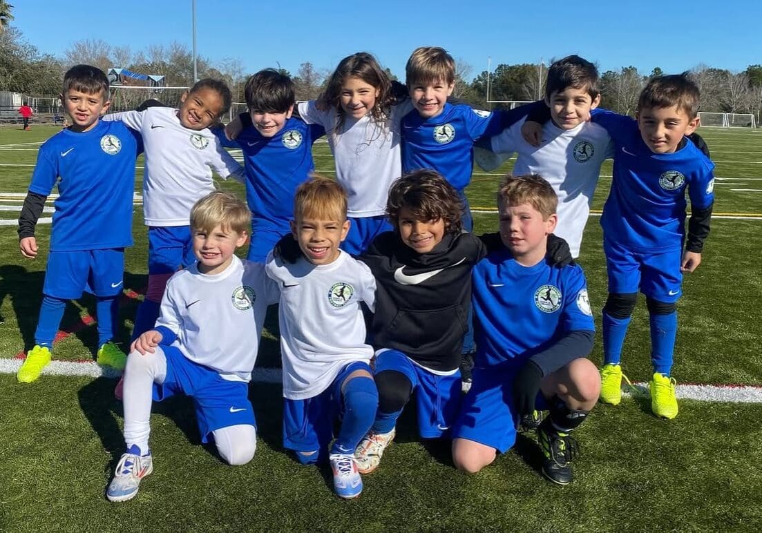 FCDCF90D-CA45-4AFD-A601-C04A84BD9388_1_201_a